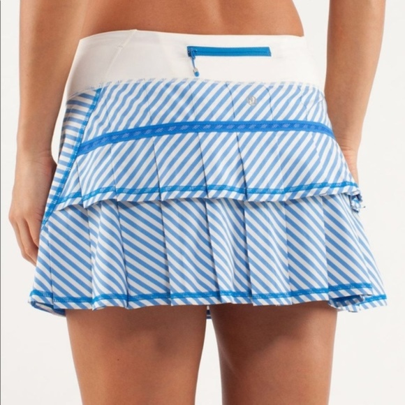 lululemon athletica Dresses & Skirts - Rare Lululemon Pace Setter Stripe Skirt Skort 8
